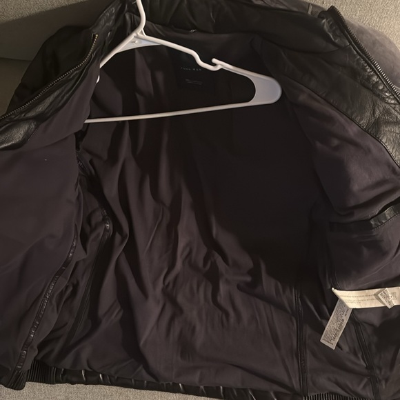 Zara leather jacket (Chic and casual real leather puffy jacket) - Picture 7 of 7